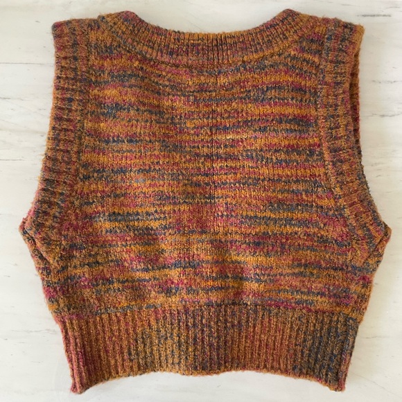 For Love and Lemons Helena Cropped Vest - Picture 12 of 12